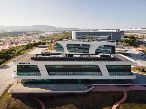 MINICLIP – Edifício de escritórios em Porto Salvo (Taguspark)